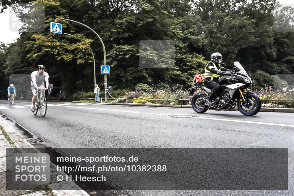 13.09.2026 - Stadtparktriathlon H.Heesch http://msf.ph/oto/10382388 13.09.2026 11:08:20 Radfahren 472, 479, 484, 629 meine-sportfotos.de