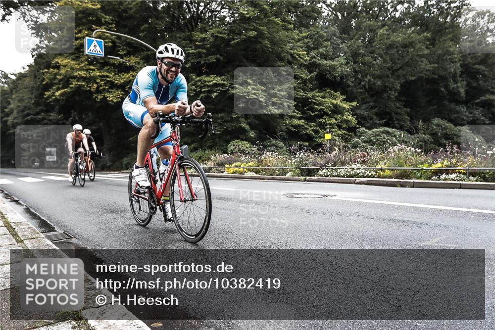 13.09.2026 - Stadtparktriathlon H.Heesch http://msf.ph/oto/10382419 13.09.2026 11:08:30 Radfahren 569, 579, 626, 662, 663 meine-sportfotos.de