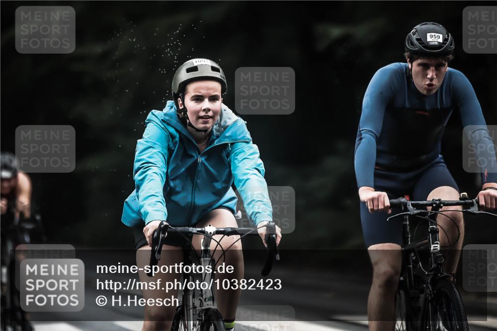 13.09.2026 - Stadtparktriathlon H.Heesch http://msf.ph/oto/10382423 13.09.2026 12:29:37 Radfahren 959, 966, 1009, 1055, 1091, 1101, 1121 meine-sportfotos.de