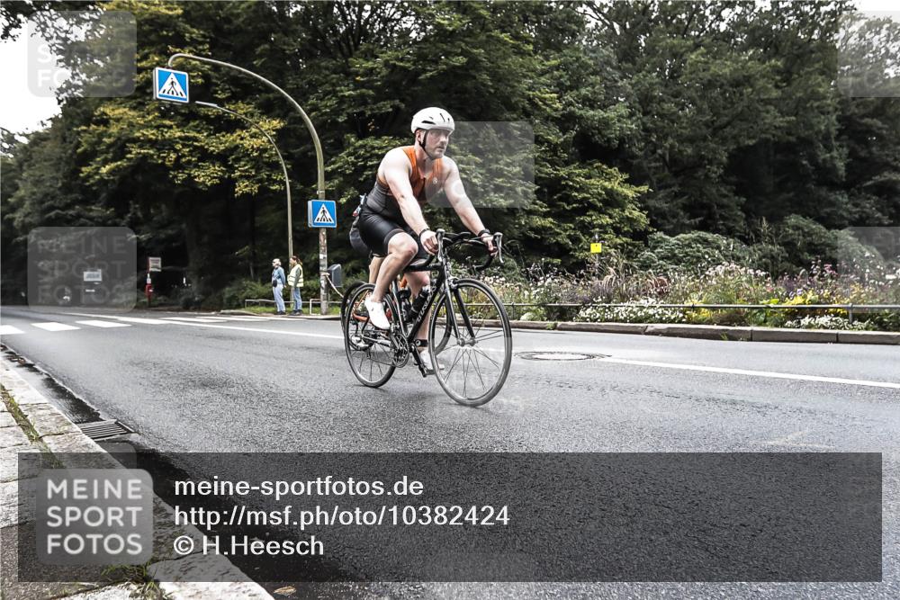 13.09.2026 - Stadtparktriathlon H.Heesch http://msf.ph/oto/10382424 13.09.2026 11:08:31 Radfahren 569, 579, 662, 663 meine-sportfotos.de