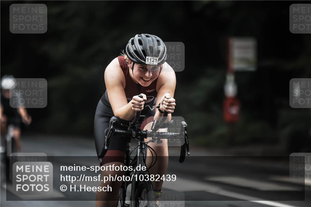 13.09.2026 - Stadtparktriathlon H.Heesch http://msf.ph/oto/10382439 13.09.2026 12:29:39 Radfahren 959, 966, 1009, 1055, 1091, 1101, 1121 meine-sportfotos.de