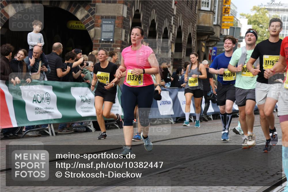 13.09.2026 - 21. swb-Marathon Bremen Strokosch-Dieckow http://msf.ph/oto/10382447 13.09.2026 11:05:22 Ziel 10370, 10465, 10718, 10729, 10741, 10800, 10850, 10855, 10975, 11105, 11133, 11272, 11281, 11518, 11584, 11722, 11900, 11939, 12002, 12064, 12099, 12235, 12335, 12420, 12522, 10186, 10259, 10260, 10432, 10864, 11146, 11314, 11387, 11394, 11520, 11521, 11571, 11572, 11724, 11791, 11892, 11947, 12055, 12251, 12273, 12330, 12362 meine-sportfotos.de
