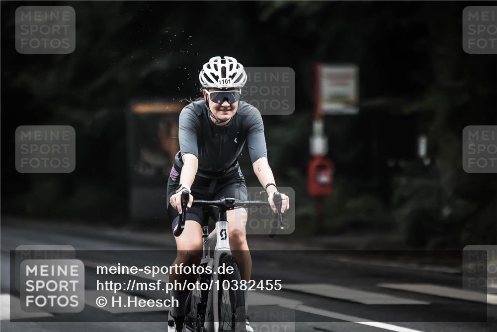 13.09.2026 - Stadtparktriathlon H.Heesch http://msf.ph/oto/10382455 13.09.2026 12:29:40 Radfahren 959, 1009, 1055, 1057, 1091, 1101, 1105, 1121 meine-sportfotos.de
