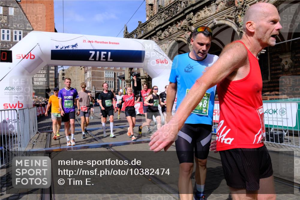 13.09.2026 - 21. swb-Marathon Bremen Tim E. http://msf.ph/oto/10382474 13.09.2026 13:18:29 Ziel 1631, 1872, 2260, 2671, 3241, 3458, 3514, 3634, 4131, 4733, 5292, 5460, 5695, 5948, 6152, 6290, 6448, 7491, 7954, 8094, 8943, 8944, 9134, 9609, 10065 meine-sportfotos.de