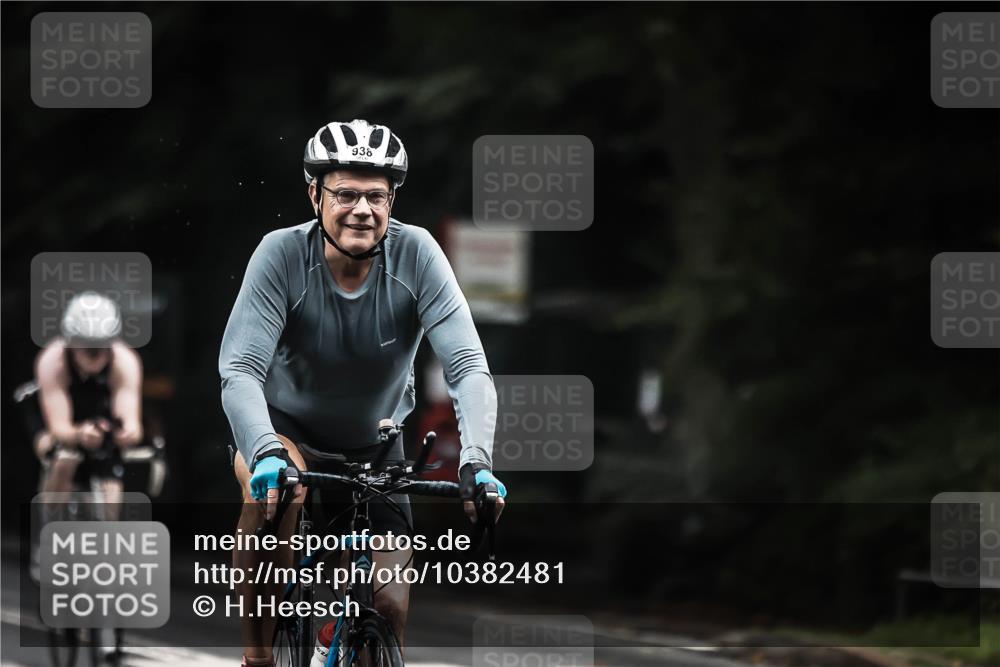 13.09.2026 - Stadtparktriathlon H.Heesch http://msf.ph/oto/10382481 13.09.2026 12:29:45 Radfahren 956, 1057, 1101, 1105, 1179 meine-sportfotos.de