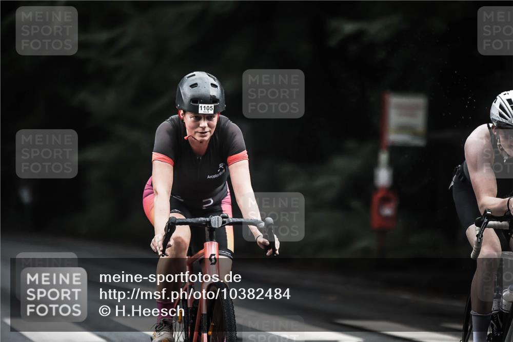 13.09.2026 - Stadtparktriathlon H.Heesch http://msf.ph/oto/10382484 13.09.2026 12:29:46 Radfahren 956, 1057, 1101, 1105, 1136, 1179 meine-sportfotos.de