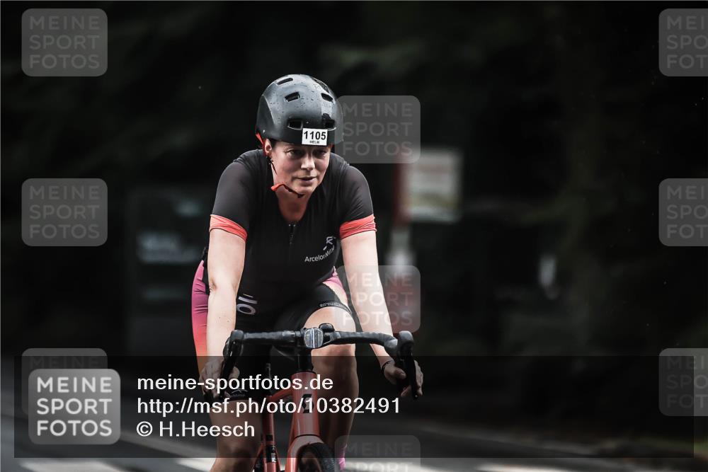 13.09.2026 - Stadtparktriathlon H.Heesch http://msf.ph/oto/10382491 13.09.2026 12:29:47 Radfahren 956, 971, 1057, 1068, 1105, 1136, 1179 meine-sportfotos.de