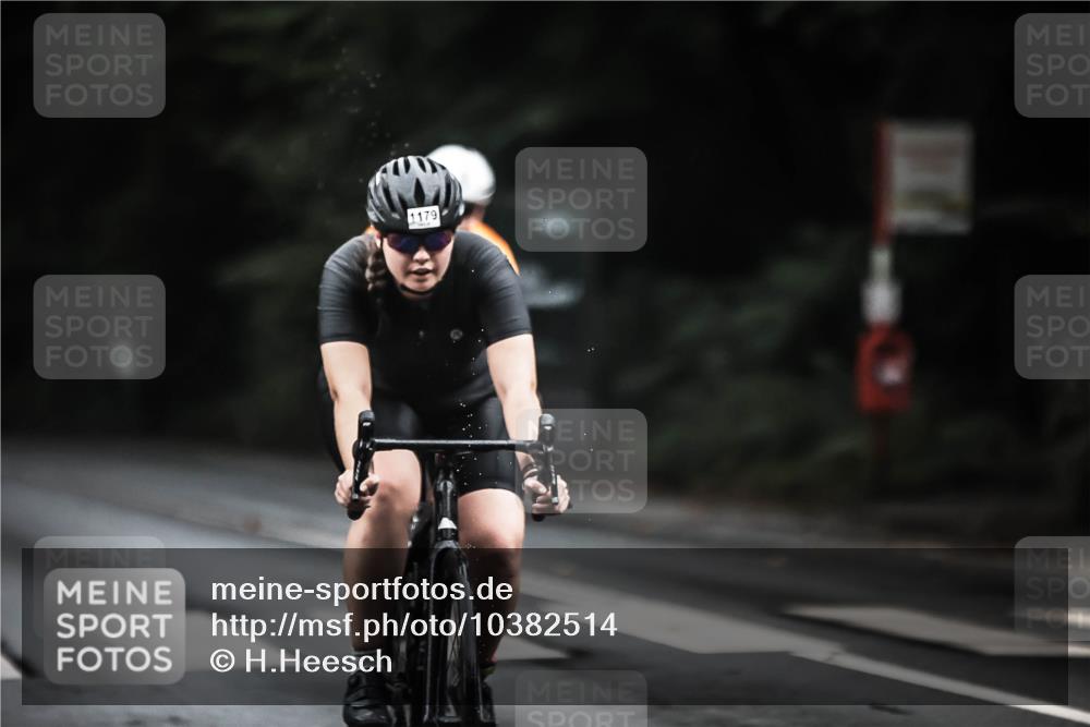 13.09.2026 - Stadtparktriathlon H.Heesch http://msf.ph/oto/10382514 13.09.2026 12:29:48 Radfahren 956, 971, 1057, 1068, 1105, 1136, 1176, 1179 meine-sportfotos.de
