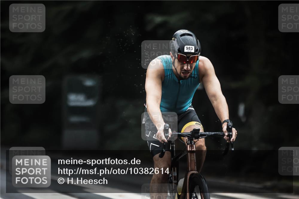 13.09.2026 - Stadtparktriathlon H.Heesch http://msf.ph/oto/10382614 13.09.2026 12:30:01 Radfahren 983, 1040, 1109, 1118, 1133, 1154 meine-sportfotos.de