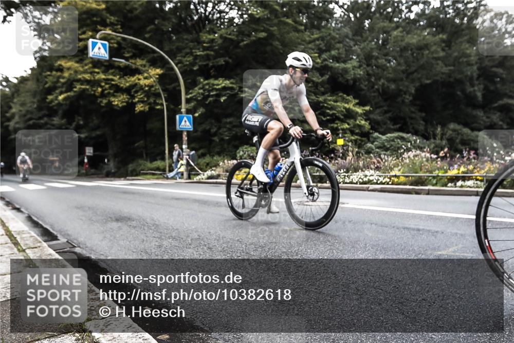 13.09.2026 - Stadtparktriathlon H.Heesch http://msf.ph/oto/10382618 13.09.2026 11:10:35 Radfahren 473, 520, 524, 690 meine-sportfotos.de