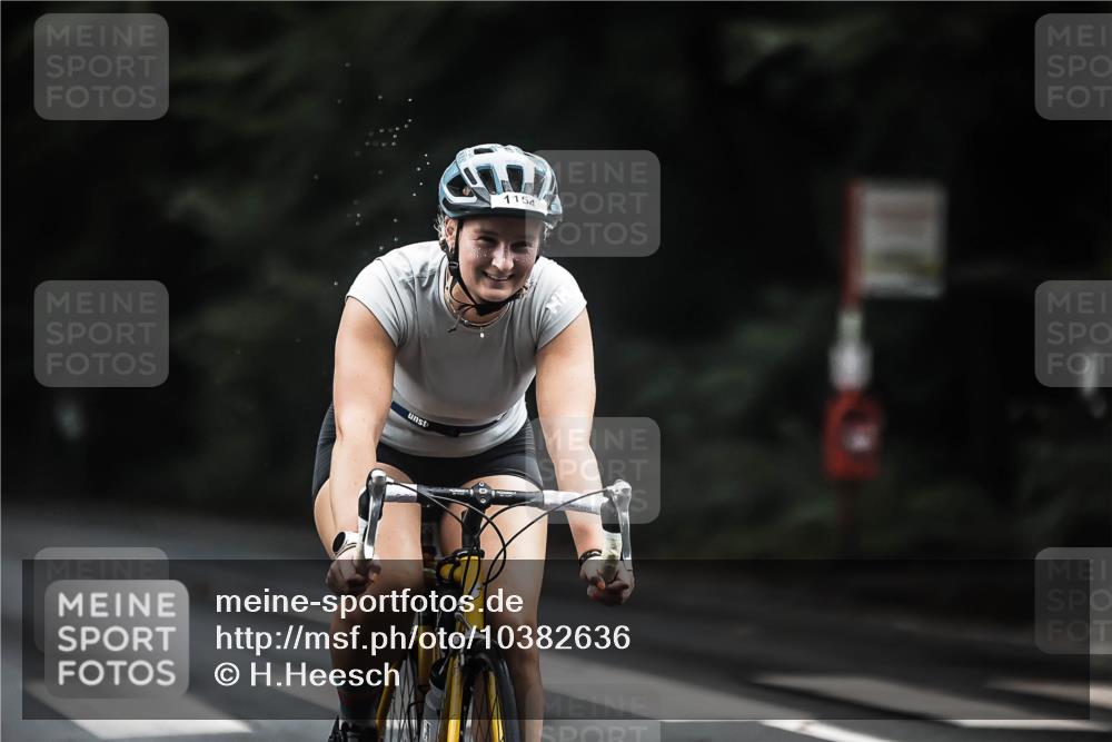 13.09.2026 - Stadtparktriathlon H.Heesch http://msf.ph/oto/10382636 13.09.2026 12:30:02 Radfahren 983, 1040, 1109, 1118, 1133, 1154 meine-sportfotos.de
