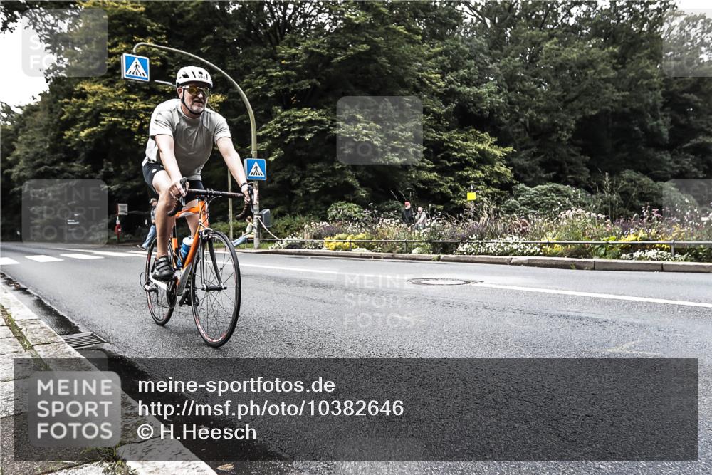 13.09.2026 - Stadtparktriathlon H.Heesch http://msf.ph/oto/10382646 13.09.2026 11:10:40 Radfahren 473, 520, 578, 594, 691 meine-sportfotos.de