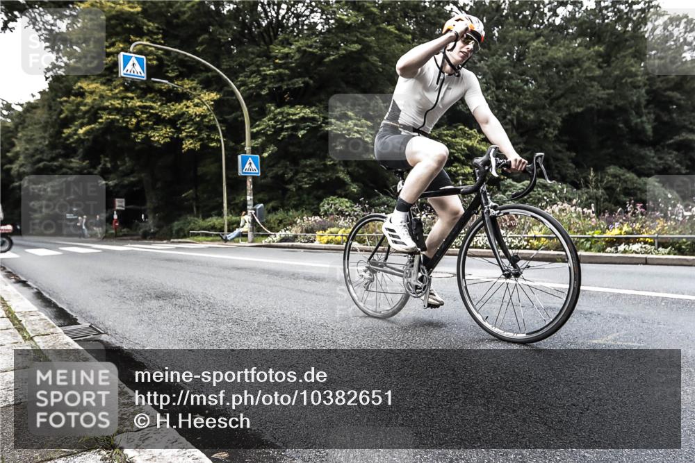 13.09.2026 - Stadtparktriathlon H.Heesch http://msf.ph/oto/10382651 13.09.2026 11:10:51 Radfahren 510 meine-sportfotos.de