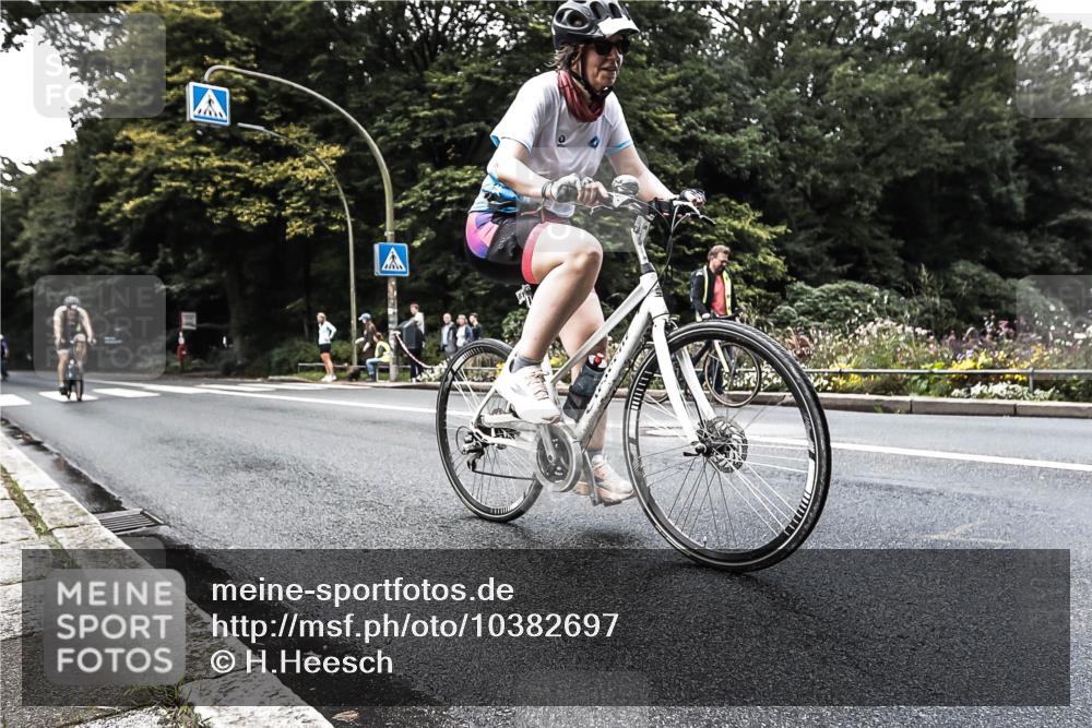 13.09.2026 - Stadtparktriathlon H.Heesch http://msf.ph/oto/10382697 13.09.2026 11:11:36 Radfahren 451, 612, 655, 666 meine-sportfotos.de