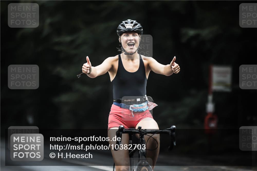 13.09.2026 - Stadtparktriathlon H.Heesch http://msf.ph/oto/10382703 13.09.2026 12:30:07 Radfahren 1040, 1109, 1118, 1151, 1154 meine-sportfotos.de