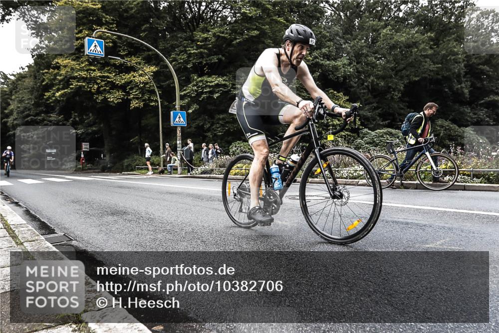 13.09.2026 - Stadtparktriathlon H.Heesch http://msf.ph/oto/10382706 13.09.2026 11:11:38 Radfahren 451, 470, 547, 612 meine-sportfotos.de