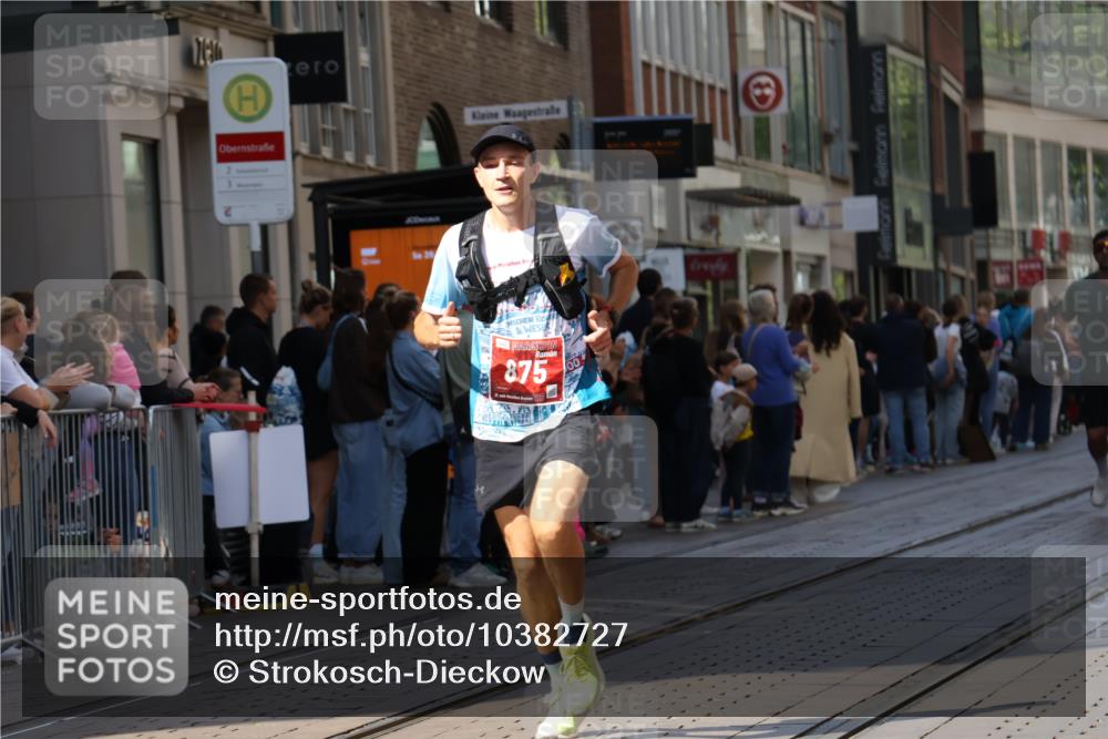 13.09.2026 - 21. swb-Marathon Bremen Strokosch-Dieckow http://msf.ph/oto/10382727 13.09.2026 12:48:02 Ziel 5428, 358, 447, 875, 991, 1783 meine-sportfotos.de