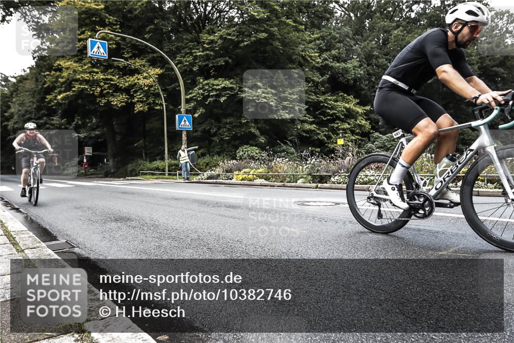 13.09.2026 - Stadtparktriathlon H.Heesch http://msf.ph/oto/10382746 13.09.2026 11:11:58 Radfahren 423, 603 meine-sportfotos.de