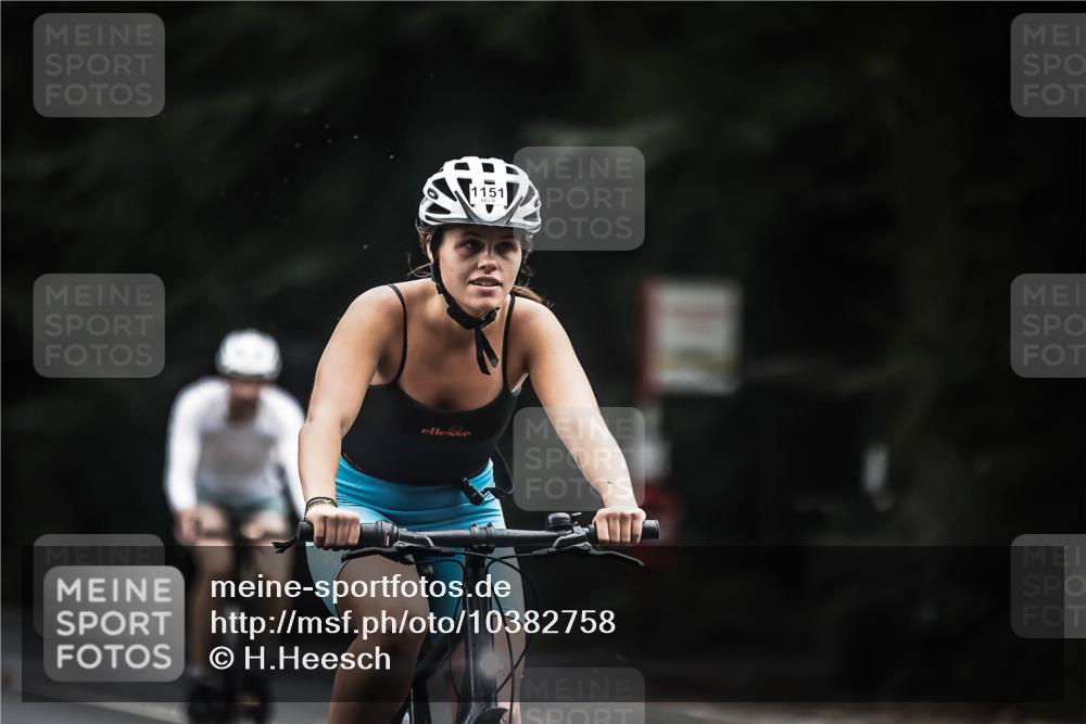 13.09.2026 - Stadtparktriathlon H.Heesch http://msf.ph/oto/10382758 13.09.2026 12:30:13 Radfahren 996, 1040, 1118, 1151 meine-sportfotos.de