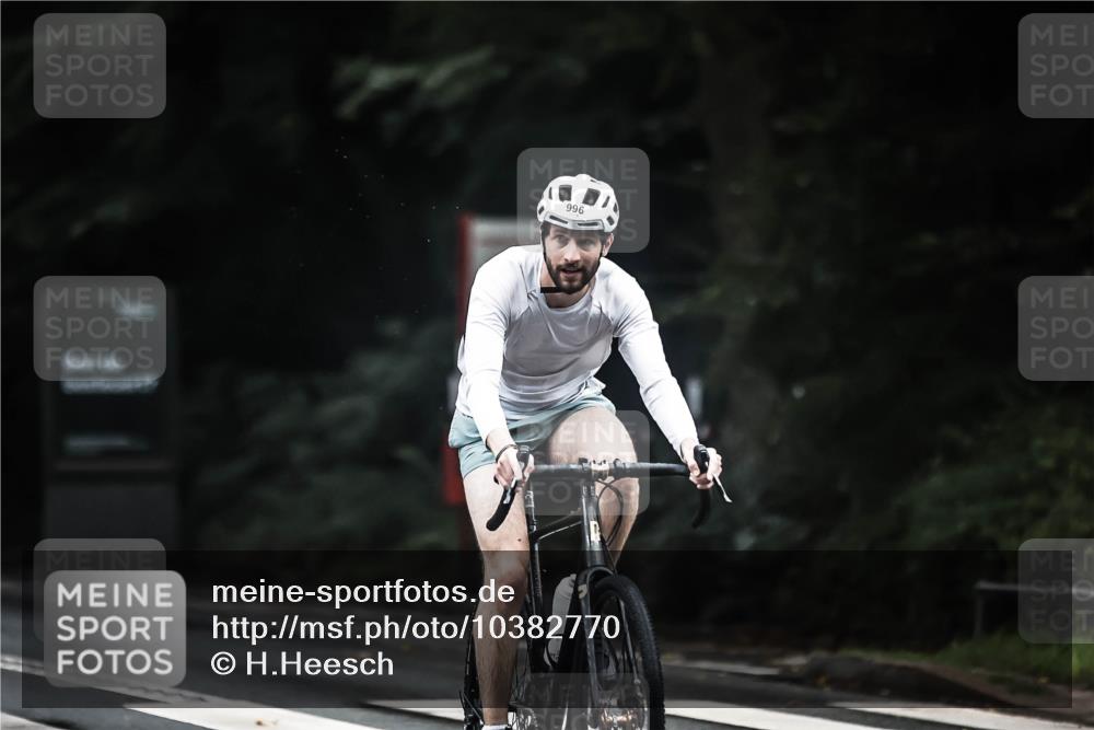 13.09.2026 - Stadtparktriathlon H.Heesch http://msf.ph/oto/10382770 13.09.2026 12:30:14 Radfahren 996, 1151 meine-sportfotos.de