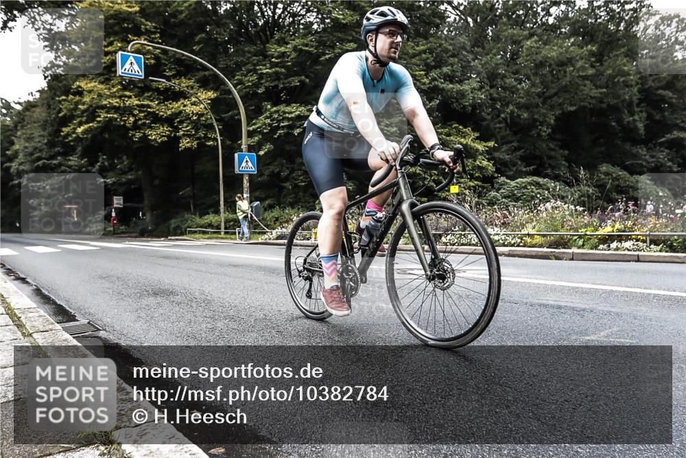 13.09.2026 - Stadtparktriathlon H.Heesch http://msf.ph/oto/10382784 13.09.2026 11:12:22 Radfahren 643 meine-sportfotos.de