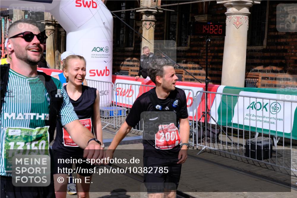 13.09.2026 - 21. swb-Marathon Bremen Tim E. http://msf.ph/oto/10382785 13.09.2026 13:18:48 Ziel 465, 1146, 1419, 2055, 2324, 2948, 3631, 4413, 4642, 5307, 5460, 6293, 6294, 6818, 7245, 7491, 7731, 8404, 8540, 8872, 9019, 9275, 9833, 13150 meine-sportfotos.de