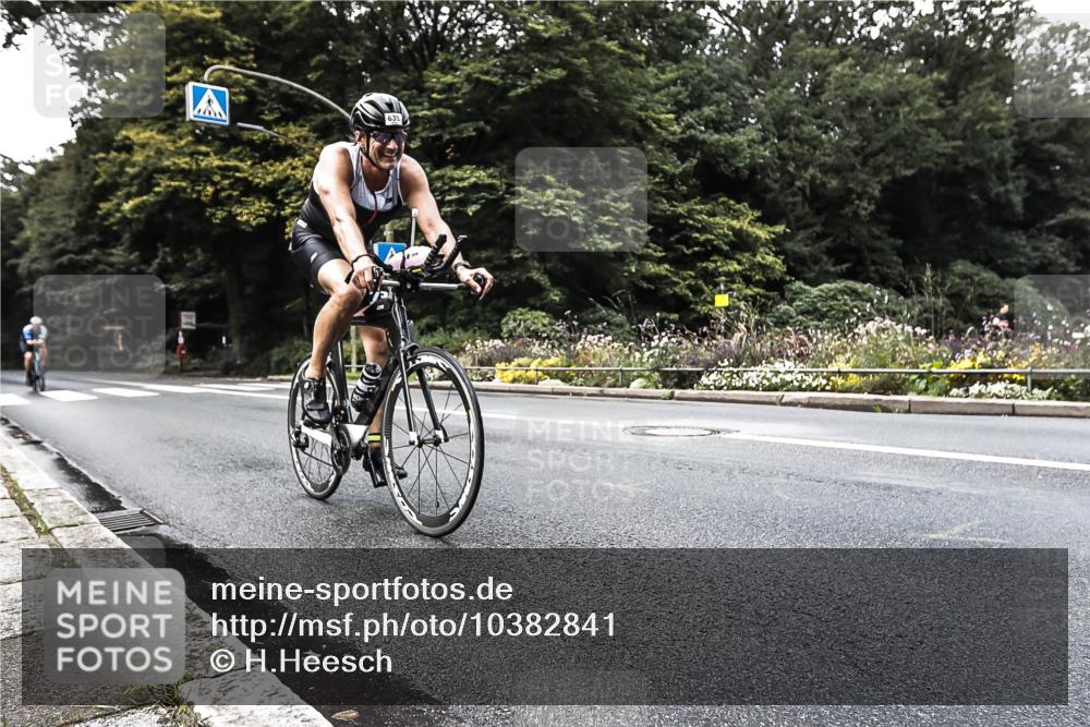 13.09.2026 - Stadtparktriathlon H.Heesch http://msf.ph/oto/10382841 13.09.2026 11:13:22 Radfahren 602, 635, 668 meine-sportfotos.de