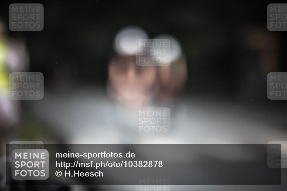 13.09.2026 - Stadtparktriathlon H.Heesch http://msf.ph/oto/10382878 13.09.2026 12:30:34 Radfahren 1140, 1156, 1163 meine-sportfotos.de