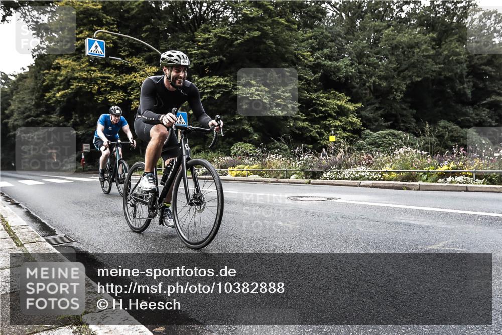 13.09.2026 - Stadtparktriathlon H.Heesch http://msf.ph/oto/10382888 13.09.2026 11:13:45 Radfahren 496, 503, 554, 641 meine-sportfotos.de