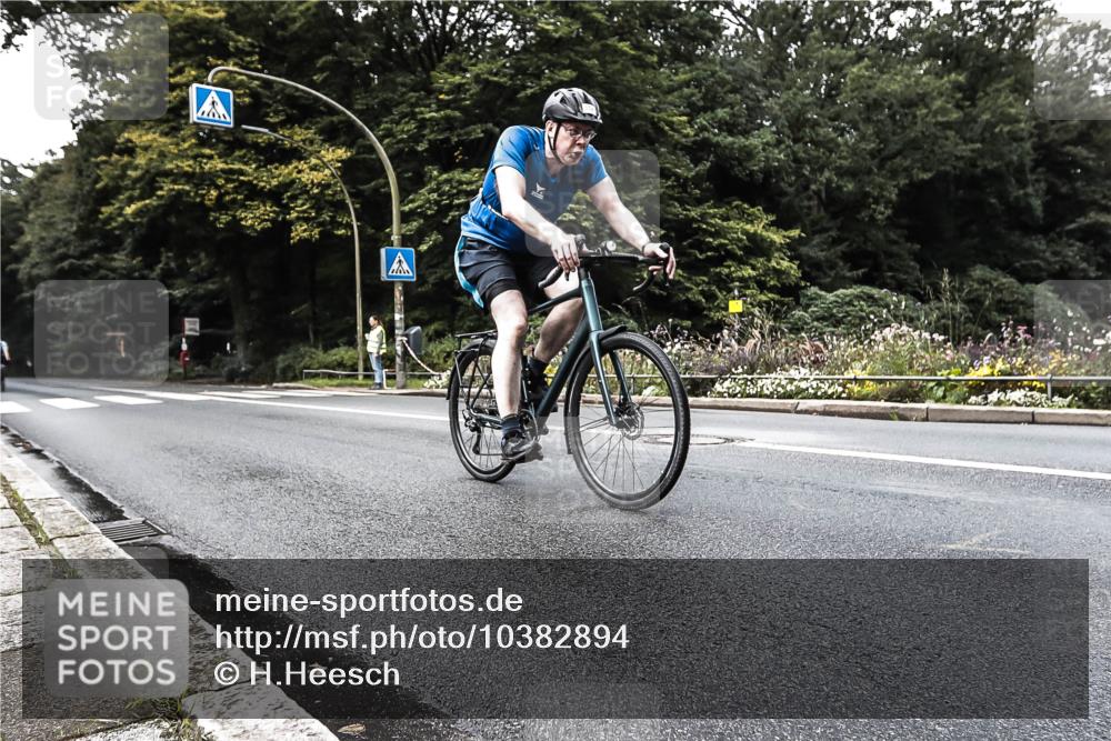 13.09.2026 - Stadtparktriathlon H.Heesch http://msf.ph/oto/10382894 13.09.2026 11:13:46 Radfahren 496, 503, 554, 605, 641 meine-sportfotos.de