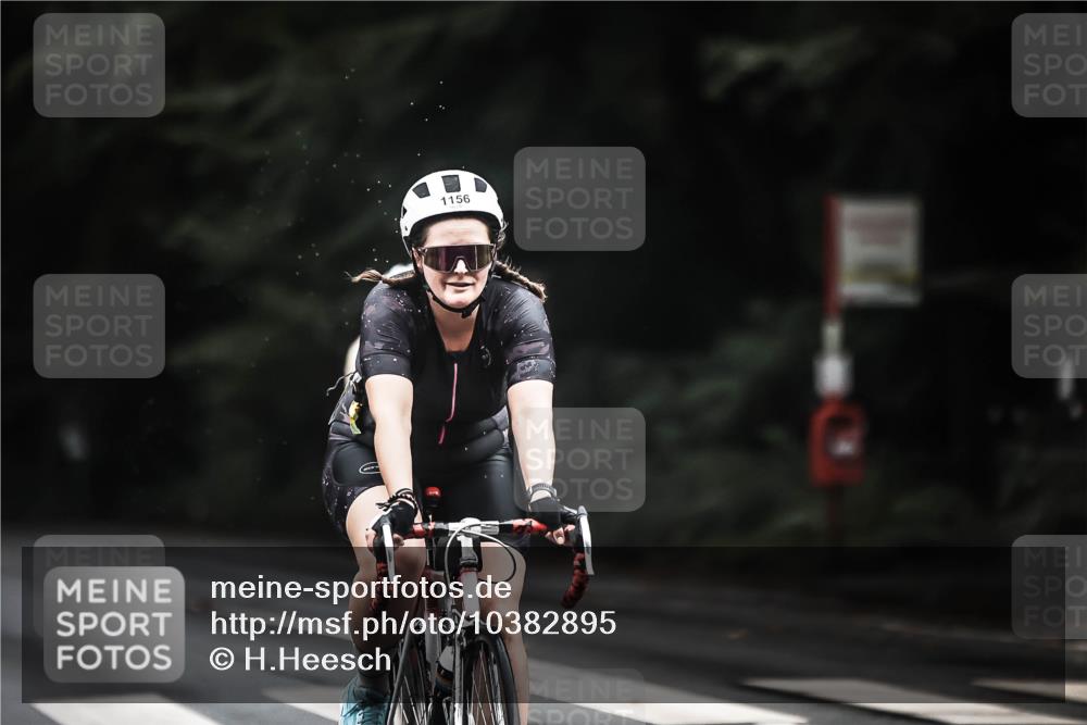 13.09.2026 - Stadtparktriathlon H.Heesch http://msf.ph/oto/10382895 13.09.2026 12:30:36 Radfahren 1026, 1156, 1163 meine-sportfotos.de