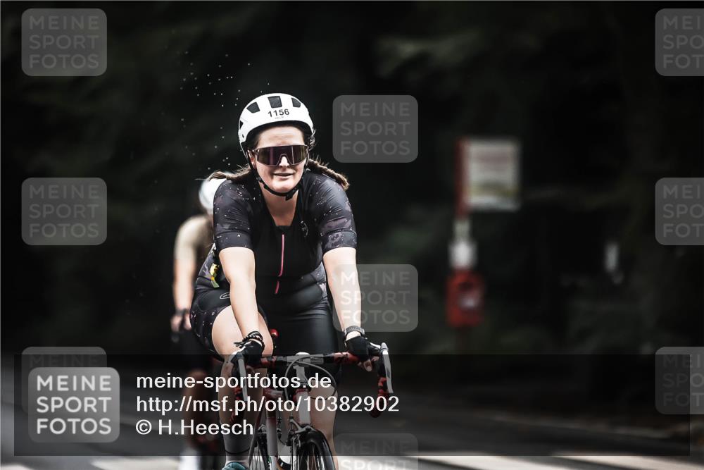13.09.2026 - Stadtparktriathlon H.Heesch http://msf.ph/oto/10382902 13.09.2026 12:30:36 Radfahren 1026, 1156, 1163 meine-sportfotos.de