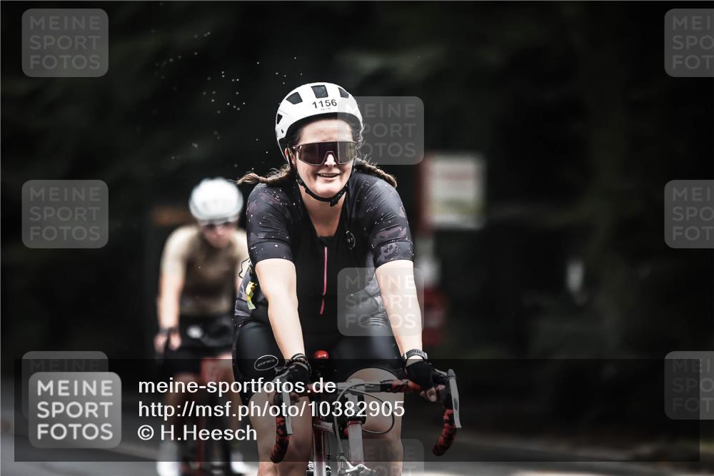 13.09.2026 - Stadtparktriathlon H.Heesch http://msf.ph/oto/10382905 13.09.2026 12:30:36 Radfahren 1026, 1156, 1163 meine-sportfotos.de
