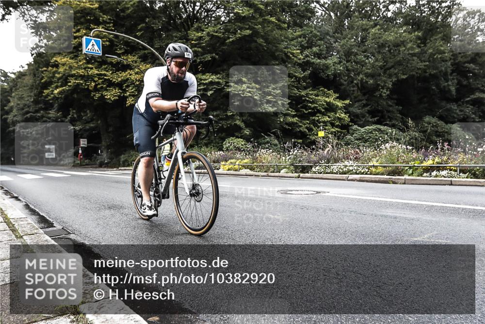 13.09.2026 - Stadtparktriathlon H.Heesch http://msf.ph/oto/10382920 13.09.2026 11:13:59 Radfahren 541 meine-sportfotos.de