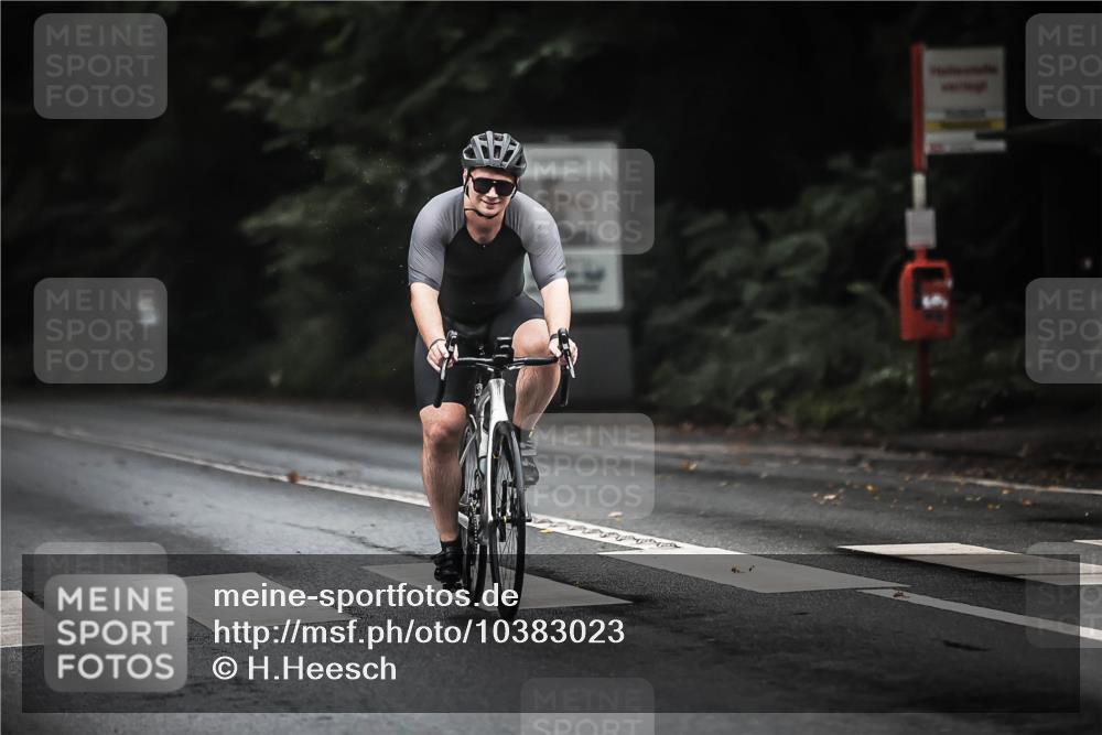 13.09.2026 - Stadtparktriathlon H.Heesch http://msf.ph/oto/10383023 13.09.2026 12:30:50 Radfahren 961, 1127 meine-sportfotos.de