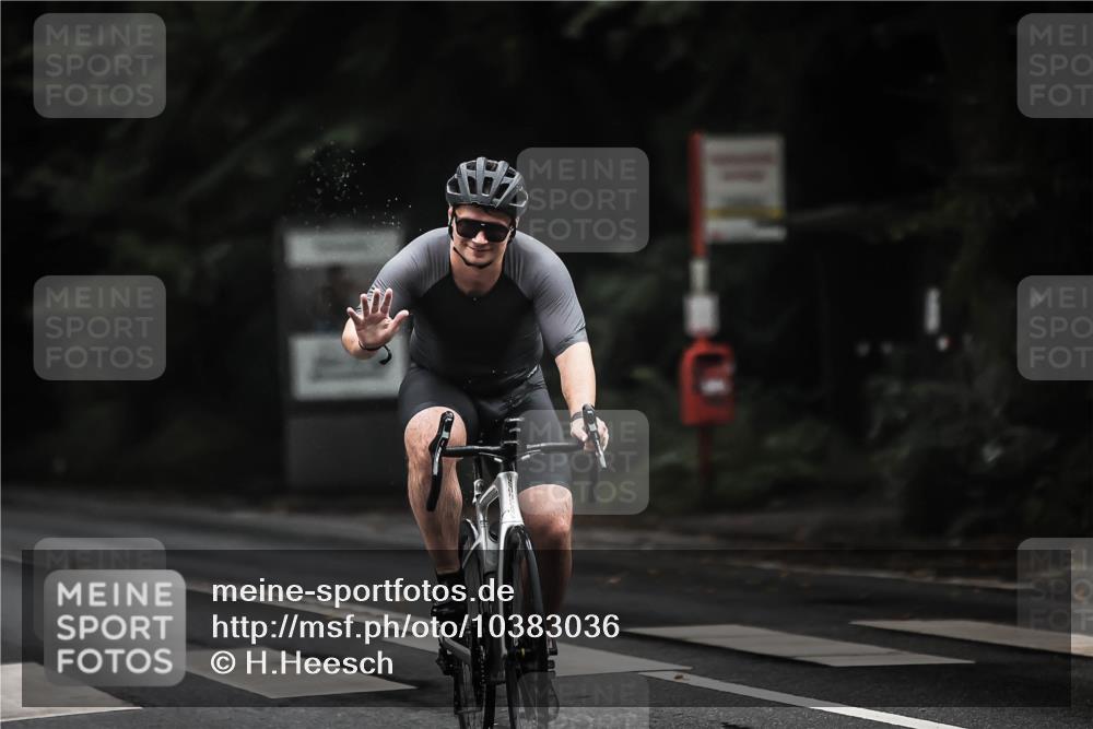 13.09.2026 - Stadtparktriathlon H.Heesch http://msf.ph/oto/10383036 13.09.2026 12:30:50 Radfahren 961, 1127 meine-sportfotos.de