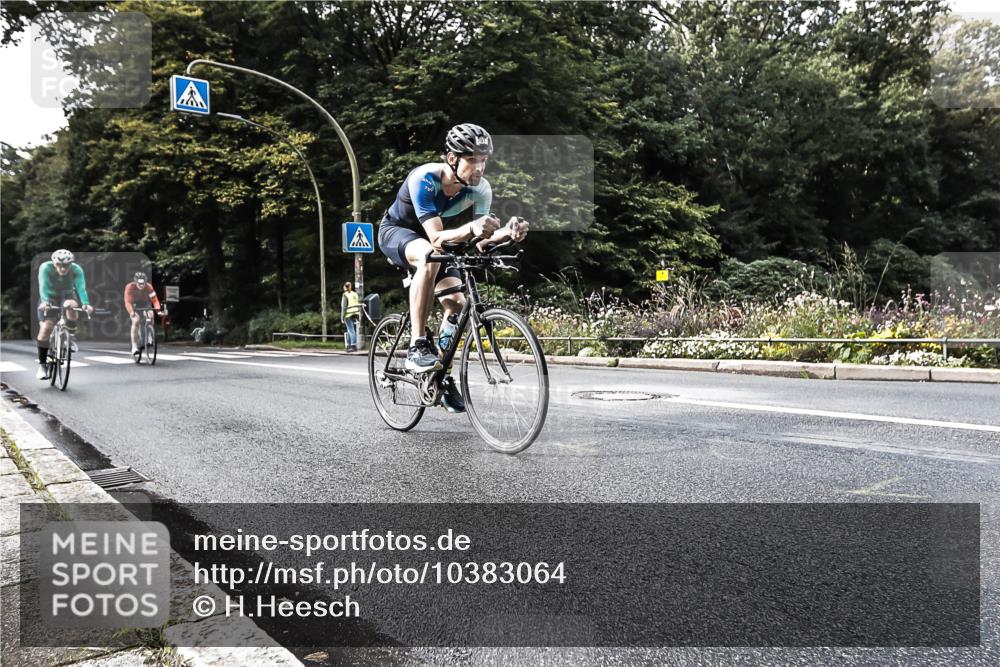 13.09.2026 - Stadtparktriathlon H.Heesch http://msf.ph/oto/10383064 13.09.2026 11:15:31 Radfahren 478, 677, 707 meine-sportfotos.de
