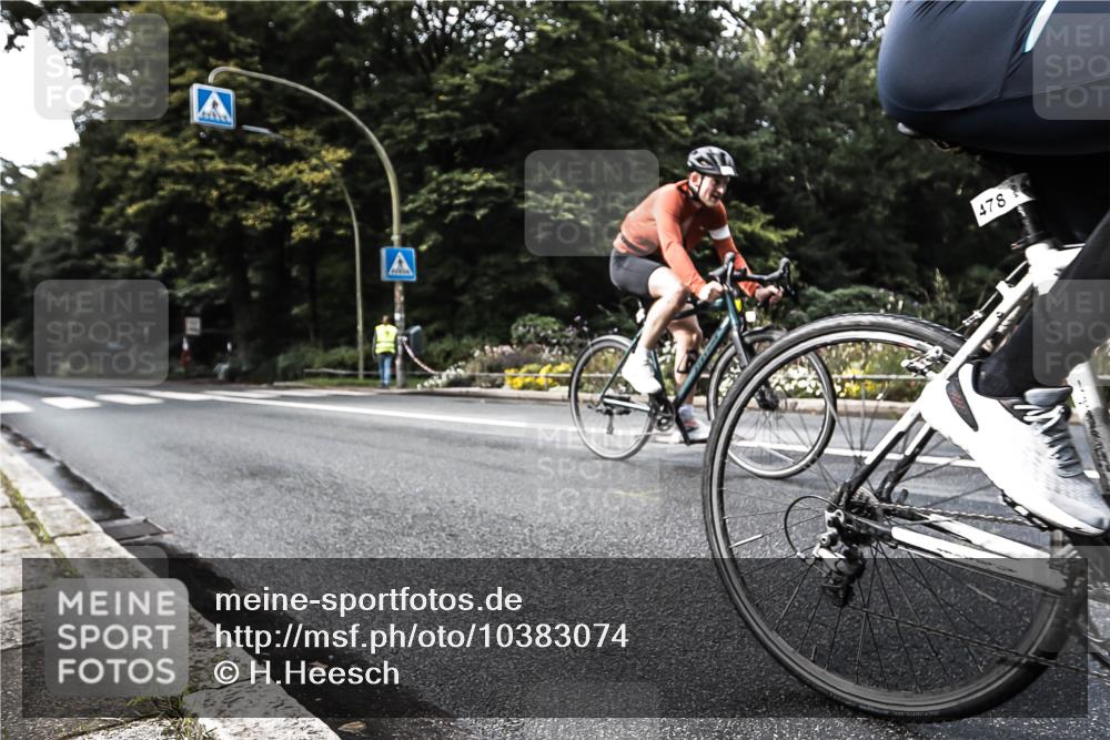 13.09.2026 - Stadtparktriathlon H.Heesch http://msf.ph/oto/10383074 13.09.2026 11:15:32 Radfahren 478, 677, 707 meine-sportfotos.de