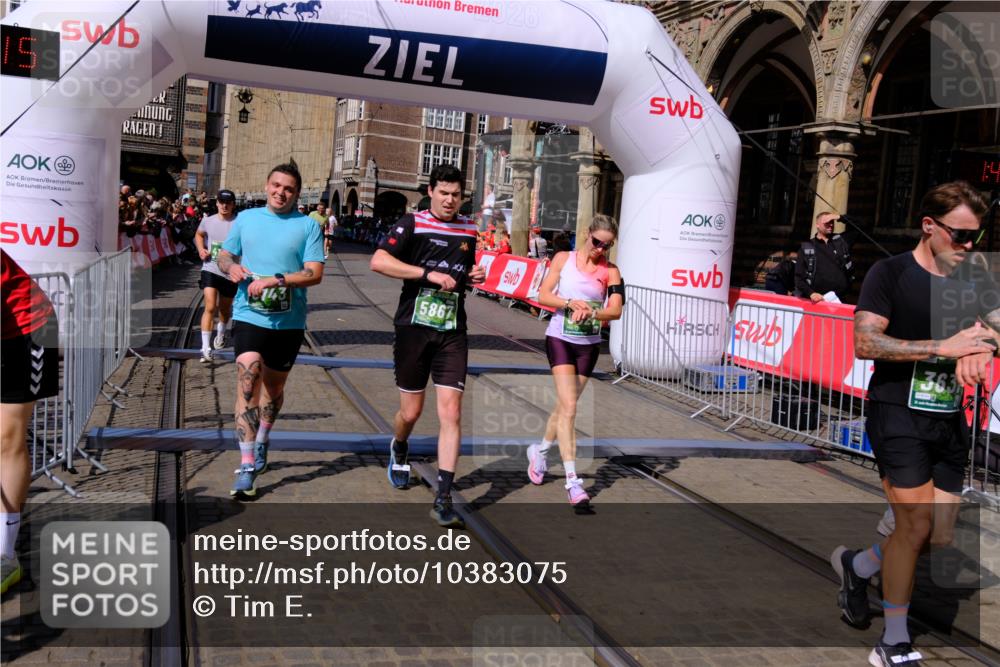 13.09.2026 - 21. swb-Marathon Bremen Tim E. http://msf.ph/oto/10383075 13.09.2026 13:19:03 Ziel 307, 465, 2324, 2948, 3631, 4120, 4413, 4642, 4916, 5277, 5867, 6787, 7104, 7163, 7602, 8540, 8743, 9327, 9833 meine-sportfotos.de