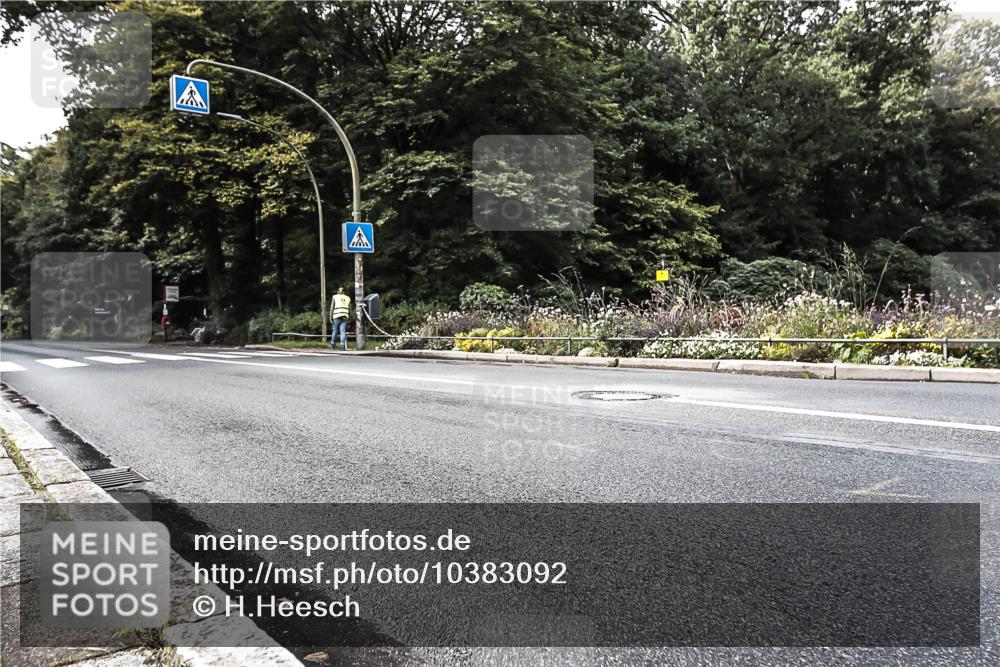 13.09.2026 - Stadtparktriathlon H.Heesch http://msf.ph/oto/10383092 13.09.2026 11:15:33 Radfahren 478, 677, 707 meine-sportfotos.de