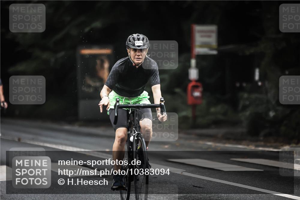 13.09.2026 - Stadtparktriathlon H.Heesch http://msf.ph/oto/10383094 13.09.2026 12:31:03 Radfahren 1069, 1070, 1116 meine-sportfotos.de