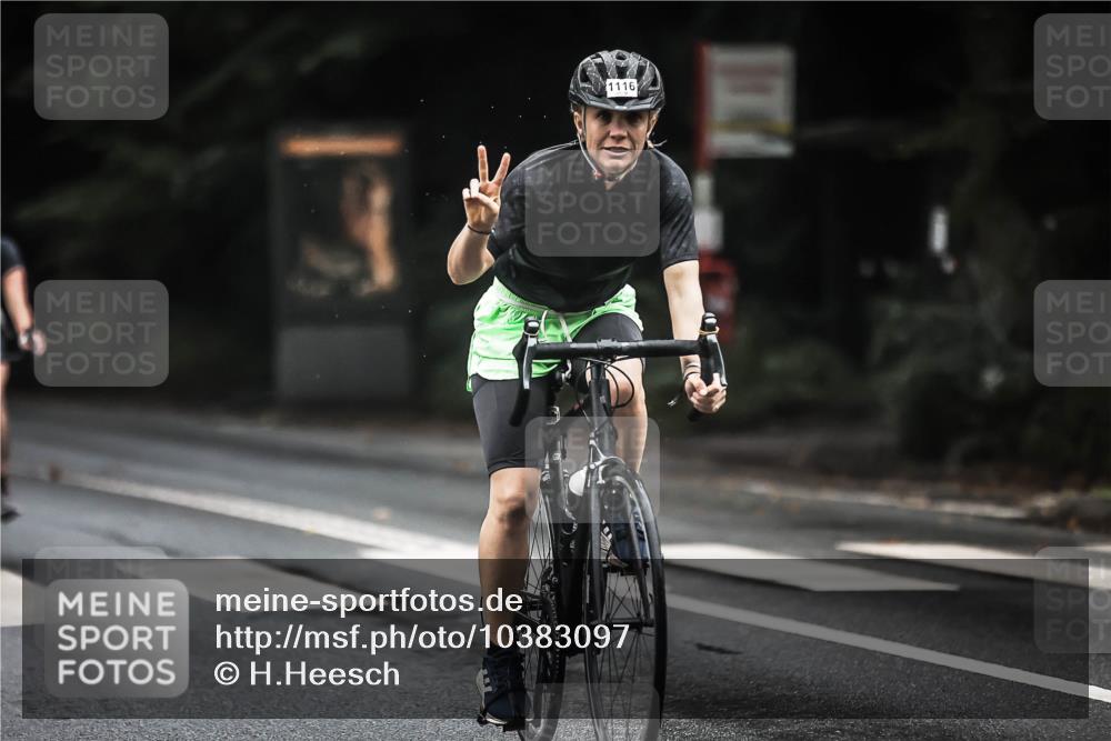 13.09.2026 - Stadtparktriathlon H.Heesch http://msf.ph/oto/10383097 13.09.2026 12:31:03 Radfahren 1069, 1070, 1116 meine-sportfotos.de
