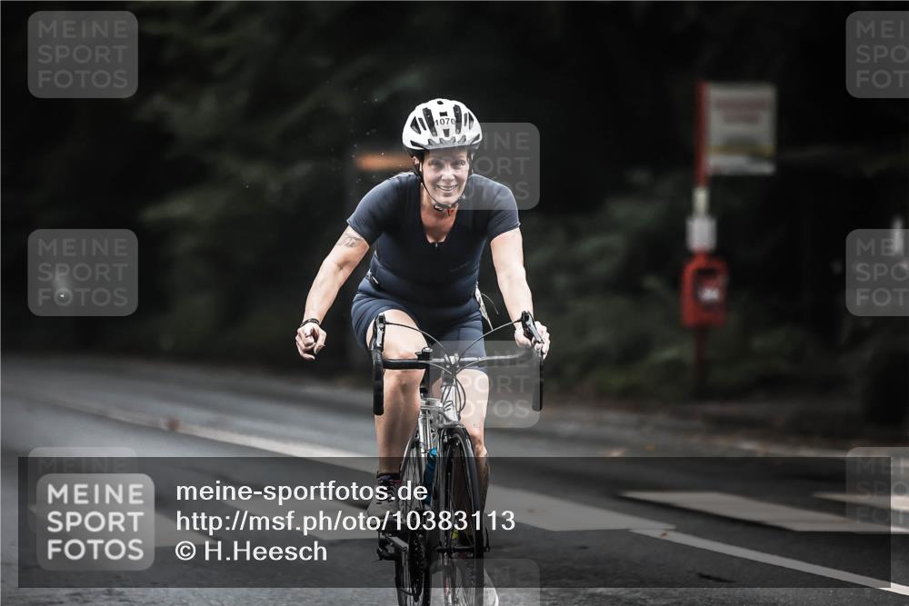 13.09.2026 - Stadtparktriathlon H.Heesch http://msf.ph/oto/10383113 13.09.2026 12:31:05 Radfahren 1022, 1070, 1116 meine-sportfotos.de