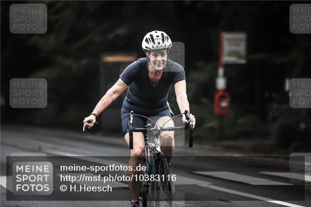 13.09.2026 - Stadtparktriathlon H.Heesch http://msf.ph/oto/10383116 13.09.2026 12:31:05 Radfahren 1022, 1070, 1116 meine-sportfotos.de