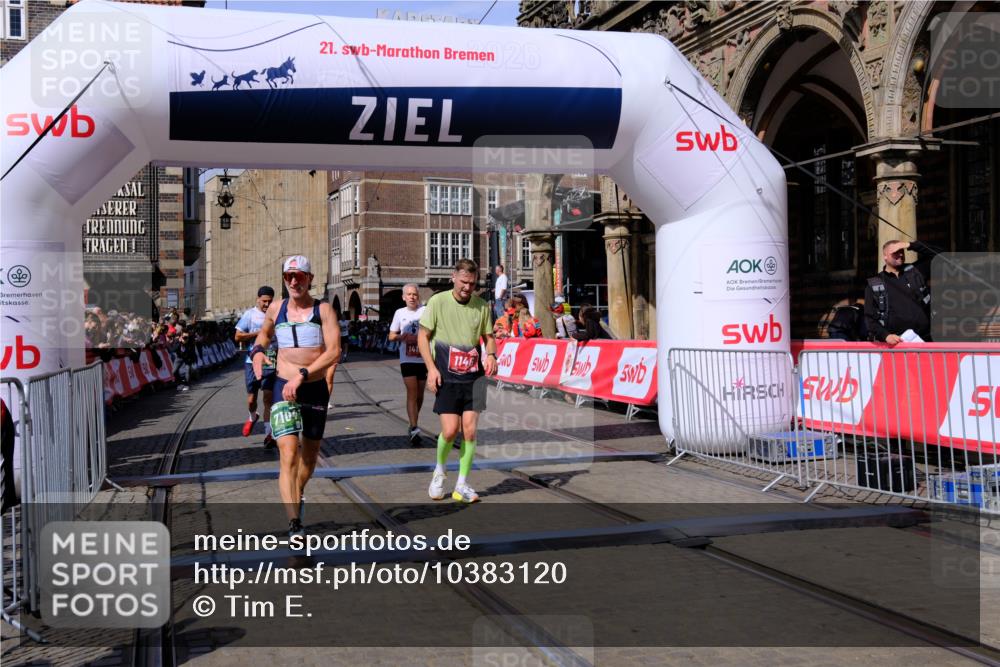 13.09.2026 - 21. swb-Marathon Bremen Tim E. http://msf.ph/oto/10383120 13.09.2026 13:19:10 Ziel 307, 4120, 4916, 5277, 6310, 6787, 7104, 7154, 7163, 7602, 7791, 13184 meine-sportfotos.de
