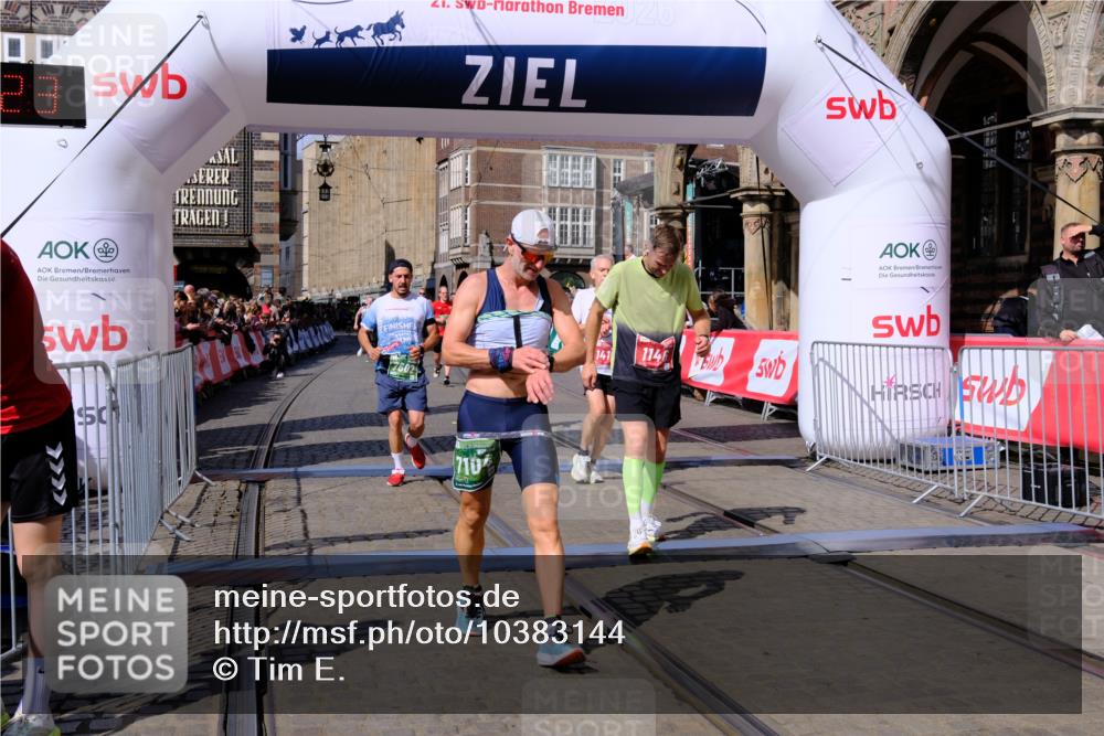 13.09.2026 - 21. swb-Marathon Bremen Tim E. http://msf.ph/oto/10383144 13.09.2026 13:19:12 Ziel 307, 4916, 5277, 6310, 7104, 7154, 7163, 7602, 7647, 7791, 9512, 13184 meine-sportfotos.de