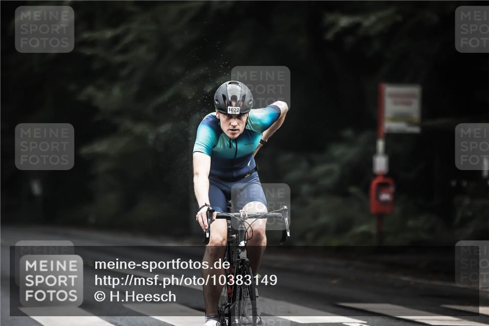 13.09.2026 - Stadtparktriathlon H.Heesch http://msf.ph/oto/10383149 13.09.2026 12:31:10 Radfahren 1022, 1070 meine-sportfotos.de