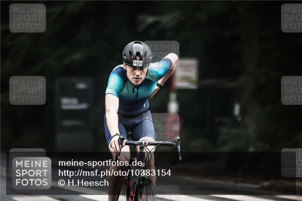 13.09.2026 - Stadtparktriathlon H.Heesch http://msf.ph/oto/10383154 13.09.2026 12:31:10 Radfahren 1022, 1070 meine-sportfotos.de
