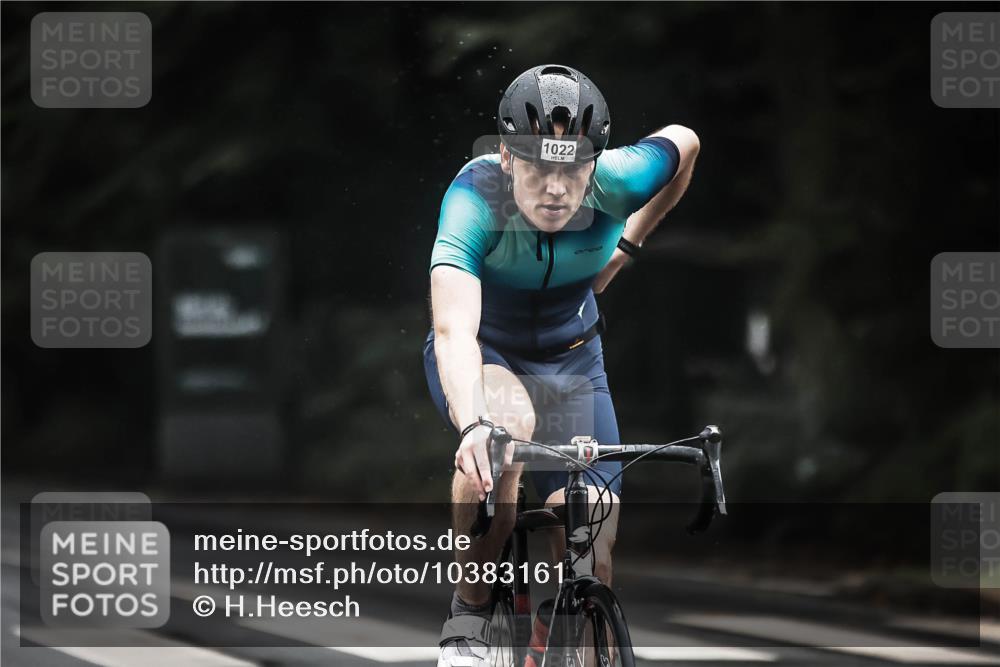 13.09.2026 - Stadtparktriathlon H.Heesch http://msf.ph/oto/10383161 13.09.2026 12:31:10 Radfahren 1022, 1070 meine-sportfotos.de