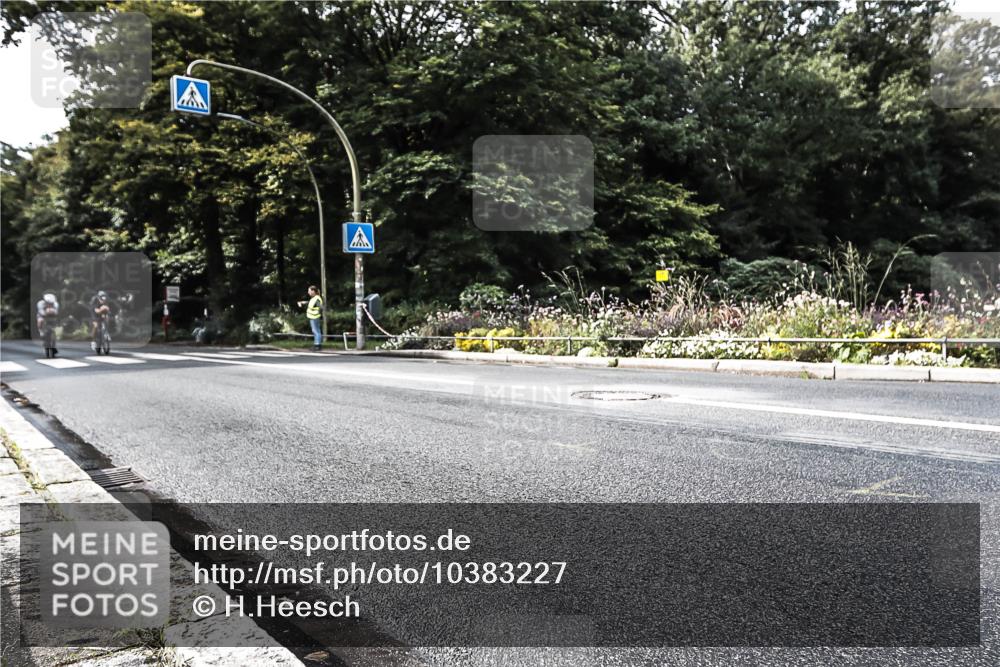 13.09.2026 - Stadtparktriathlon H.Heesch http://msf.ph/oto/10383227 13.09.2026 11:15:47 Radfahren 640, 671, 698, 774 meine-sportfotos.de